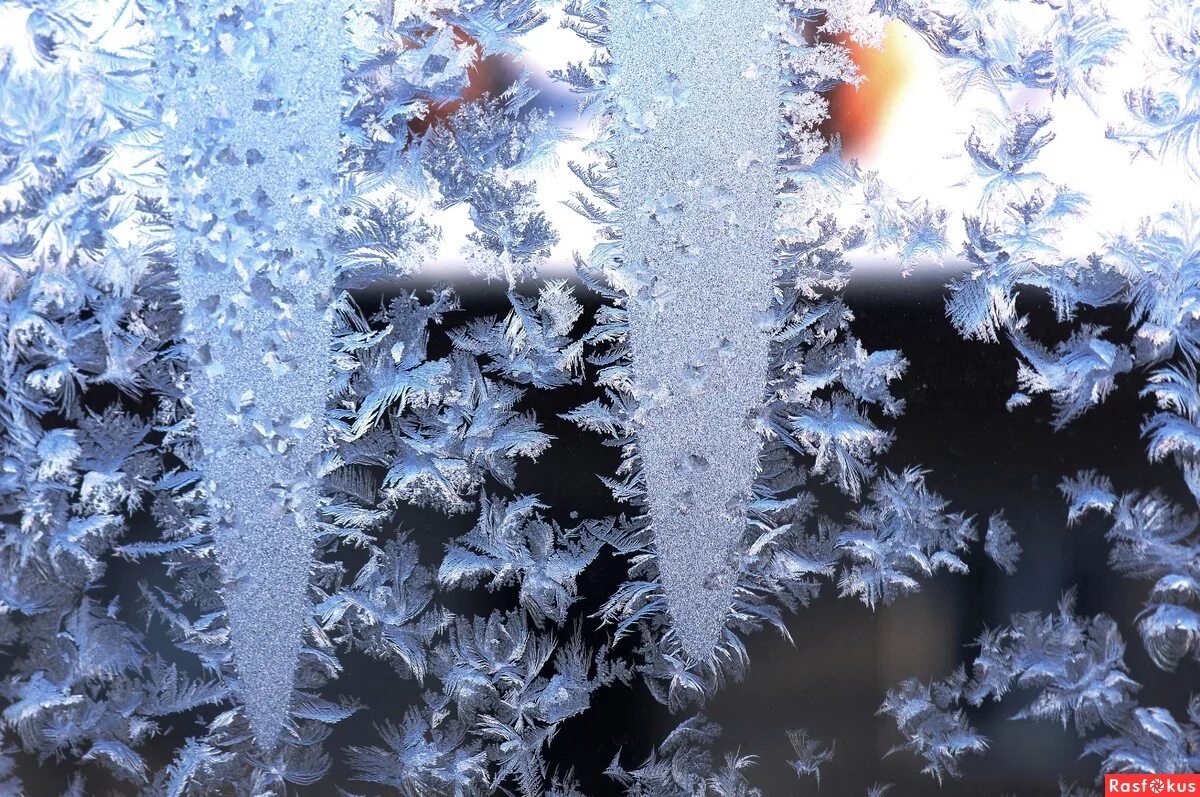 Снег. Снежок морозец жмет. Снежок морозец жмет. Нега картинки. Кристаллизация снежинки.