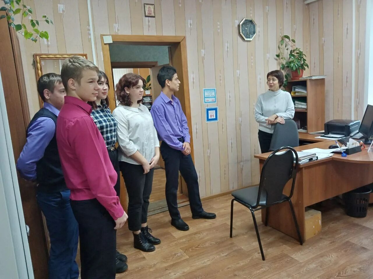 Климовски интернат. Директор 16 школы. директор школы 12 интернат. директор сош 17. центр занятости дала мне специальную школу интернат.