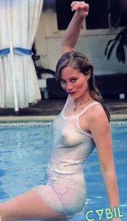 Cybil shepard hot