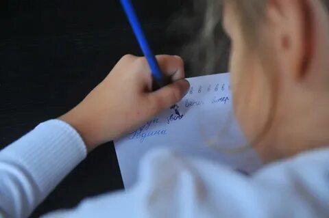 Почему пишу левой