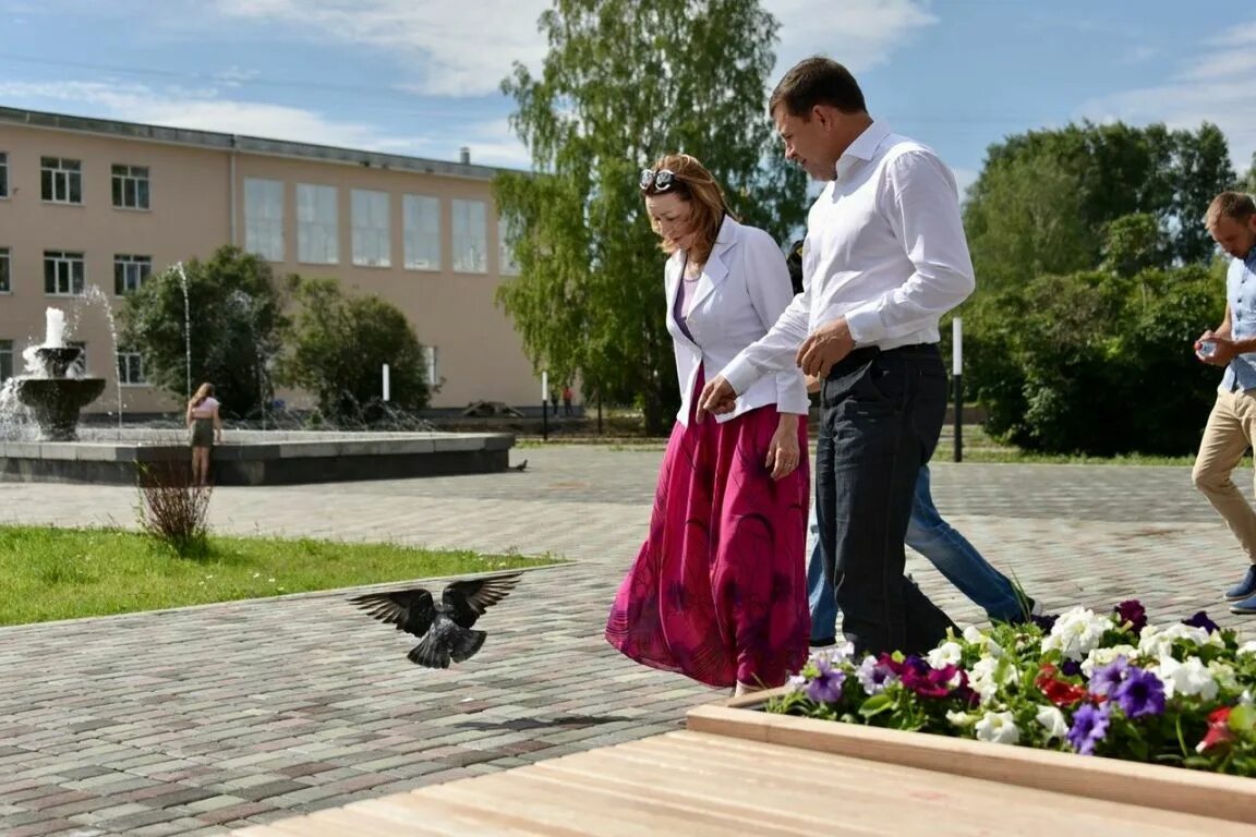 Новости про североуральск. Благоустройство малых городов. Праздники Североуральска. Куйвашев посетил Североуральска. Куйвашев посетил Североуральске в 2016.