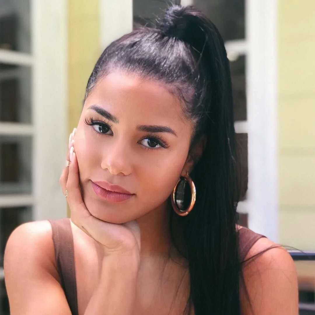 Katya henry. Elise henry. Elise henry. Katya elise. Elise henry.