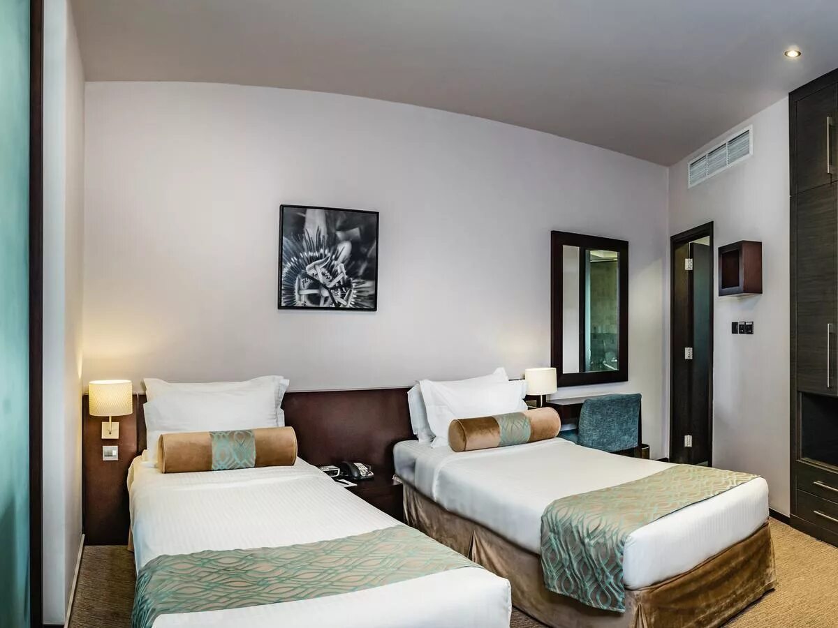 Signature hotel apartment & spa marina 4*, оаэ, дубай. Signature hotel apartments & spa marina apartment. Дубай signature hotel apartments spa marina apartment. Signature marina. Signature marina.