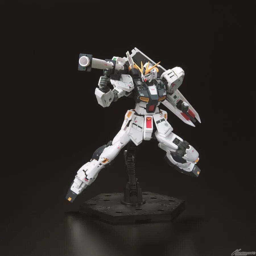 Gundam RX-93 RG nu. RG 1/144 RX-93ff nu. Nu Gundam RG |A perfect Quarantine. 93 action