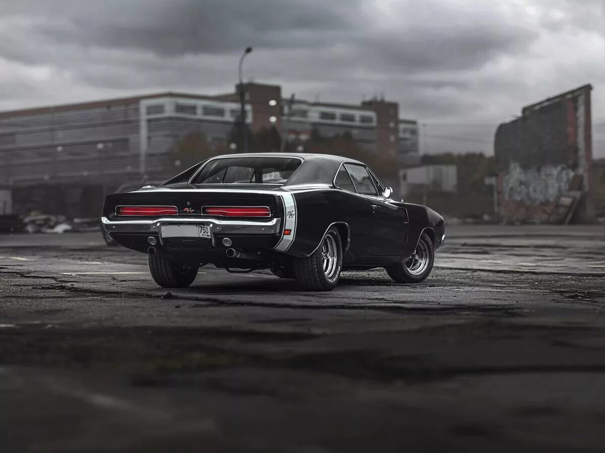 Крис харрис. Alex charger. Hamlin vs bowman. Charger 1969 drift. Фото с кумиром футбол.