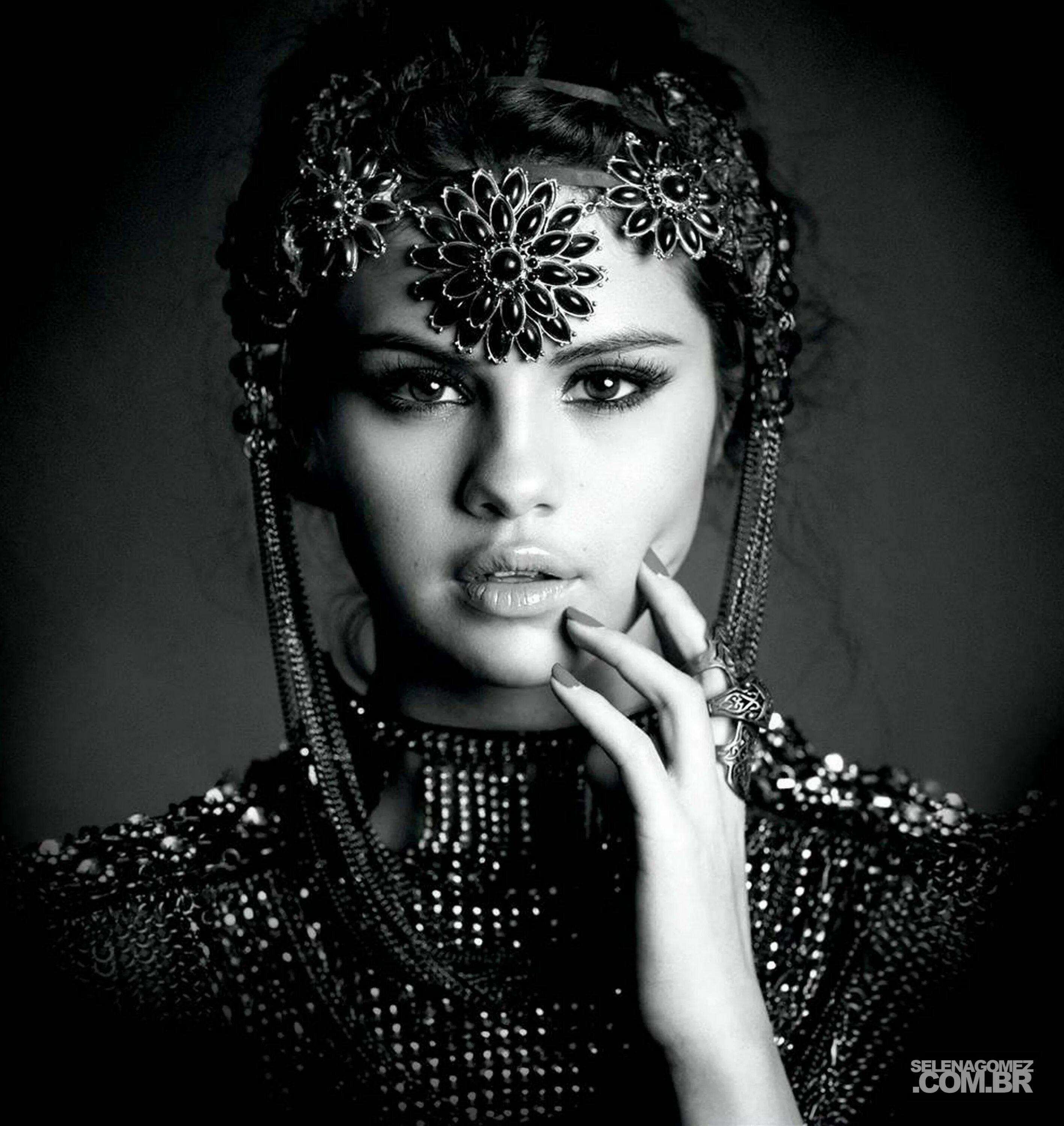 Альбом селены. Stars Dance selena Gomez альбом. Selena Gomez Stars Dance album Deluxe. Обложки альбомов Селены Гомес.