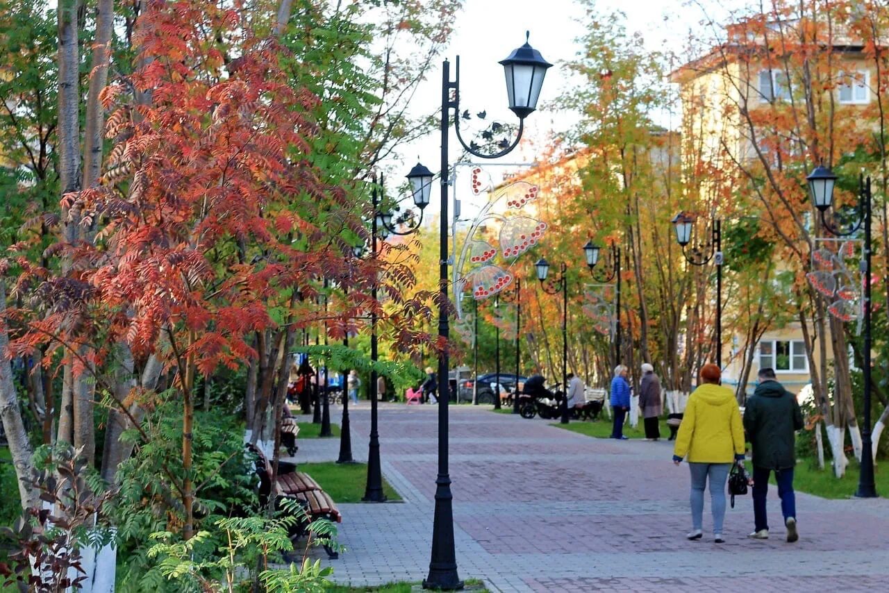 Мурманск парки и скверы. Городской парк мурманск. Парки в мурманске. Парки в мурманске. Парки в мурманске.