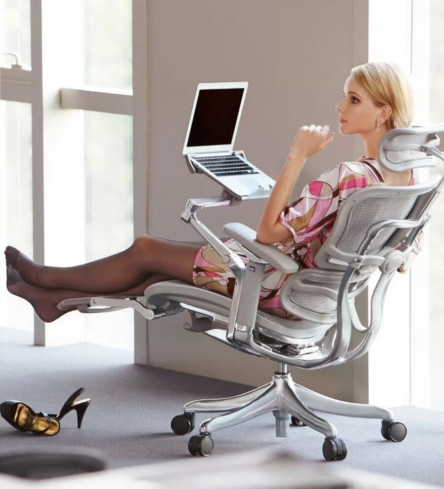 Как правильно выбрать кресло. Кресло Ergo Chair. Кресло компьютерное Ergonomic. Удобный компьютерный стул. Эргономический стул для офиса.