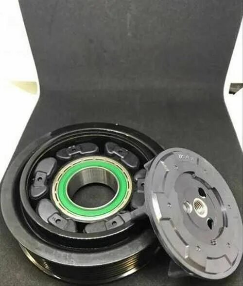 Муфта компрессора кондиционера рено сценик 2. Муфта кондиционера рено дастер. Шкив кондиционера рено. Шкив кондиционера рено. Муфта кондиционера рено логан.