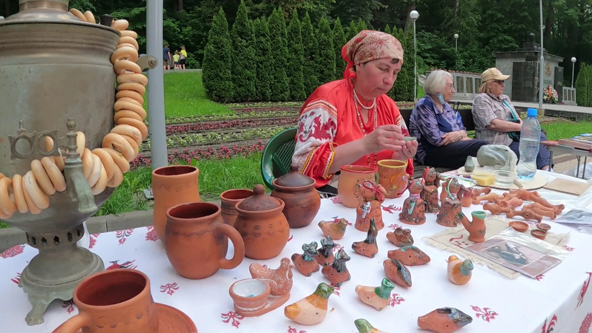Село картинки. Июнь в деревне фото. Центр национальных культур, дом ремёсел, центр фольклора картинки. Домик в деревне лето. В селе на 20 июня.