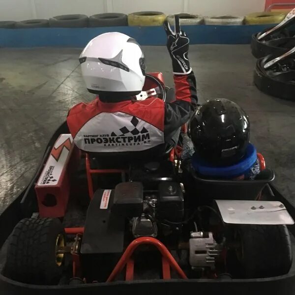 Картинг уфа парк гафури. Электро картинг уфа. Картинг проэкстрим уфа. Картинг уфа аркада. Картинг уфа аркада.