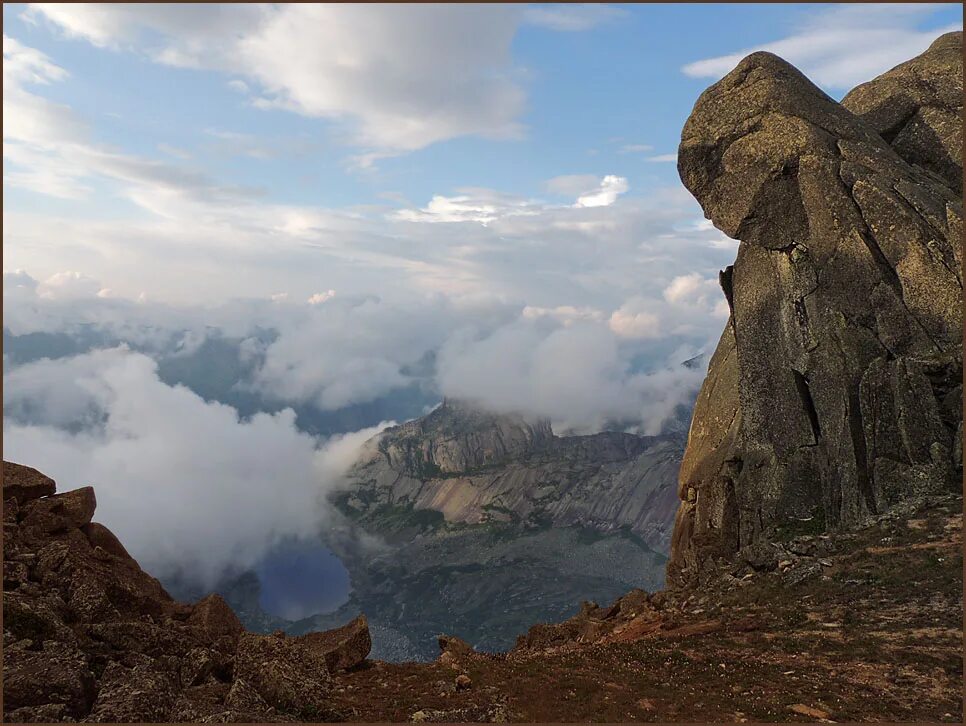 гора монах красноярск. скала монах сайт. турбаза гора монах адыгея. скала монах сайт. отель скала монаха хамышки.