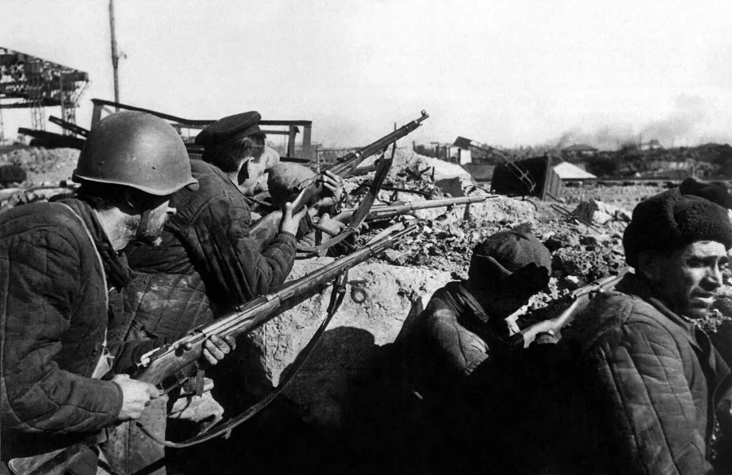 Сталинградская битва фото военных лет Документальные летописи войны. Битва за Сталинград. Как это было :: ТВ Центр О