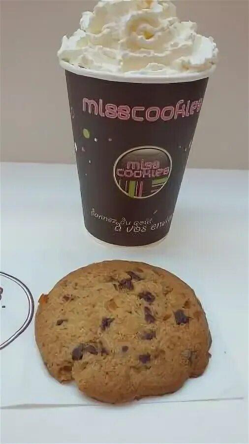 Miss cookies. Miss cookies. Печенье из швейцарии. Less cookies. Miss cookies.