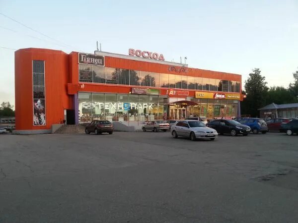 Панорама: Восход, торговый центр, Комсомольская ул., 6А, Новомосковск - Яндекс К