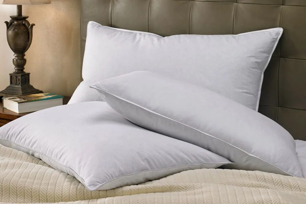 Какие подушки мягче. Подушка Beckham Hotel collection. Подушка сон. Подушки спальные. Подушка для гостиниц.