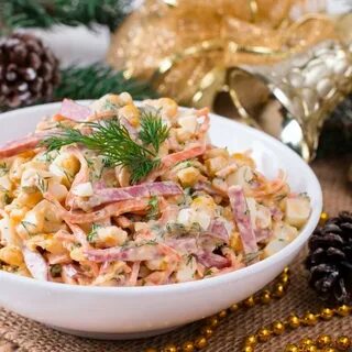 Салат с копченой колбасой и корейской морковью