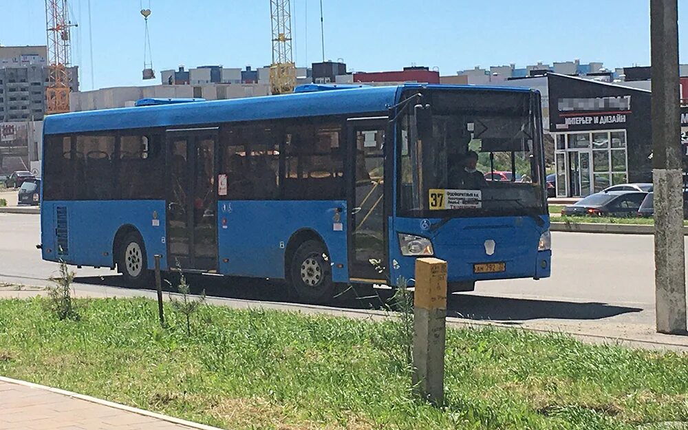 Автобус 9 брянск маршрут. Брянская автоколонна 1403 Брянск. Автобус 19 Брянск. Рейсовый автобус. Автобус большой.