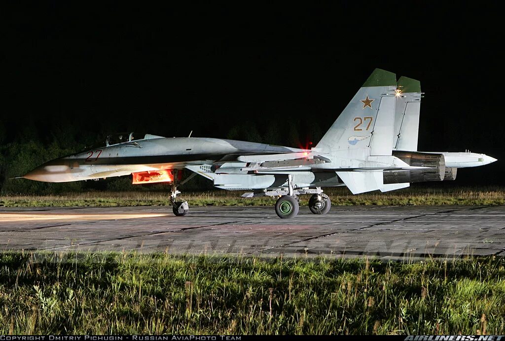 военный аэродром дорохово бежецк. заброшенный аэропорт дорохово. аэродром дорохово бежецк. военный аэродром дорохово бежецк. поселок дорохово бежецкий район.