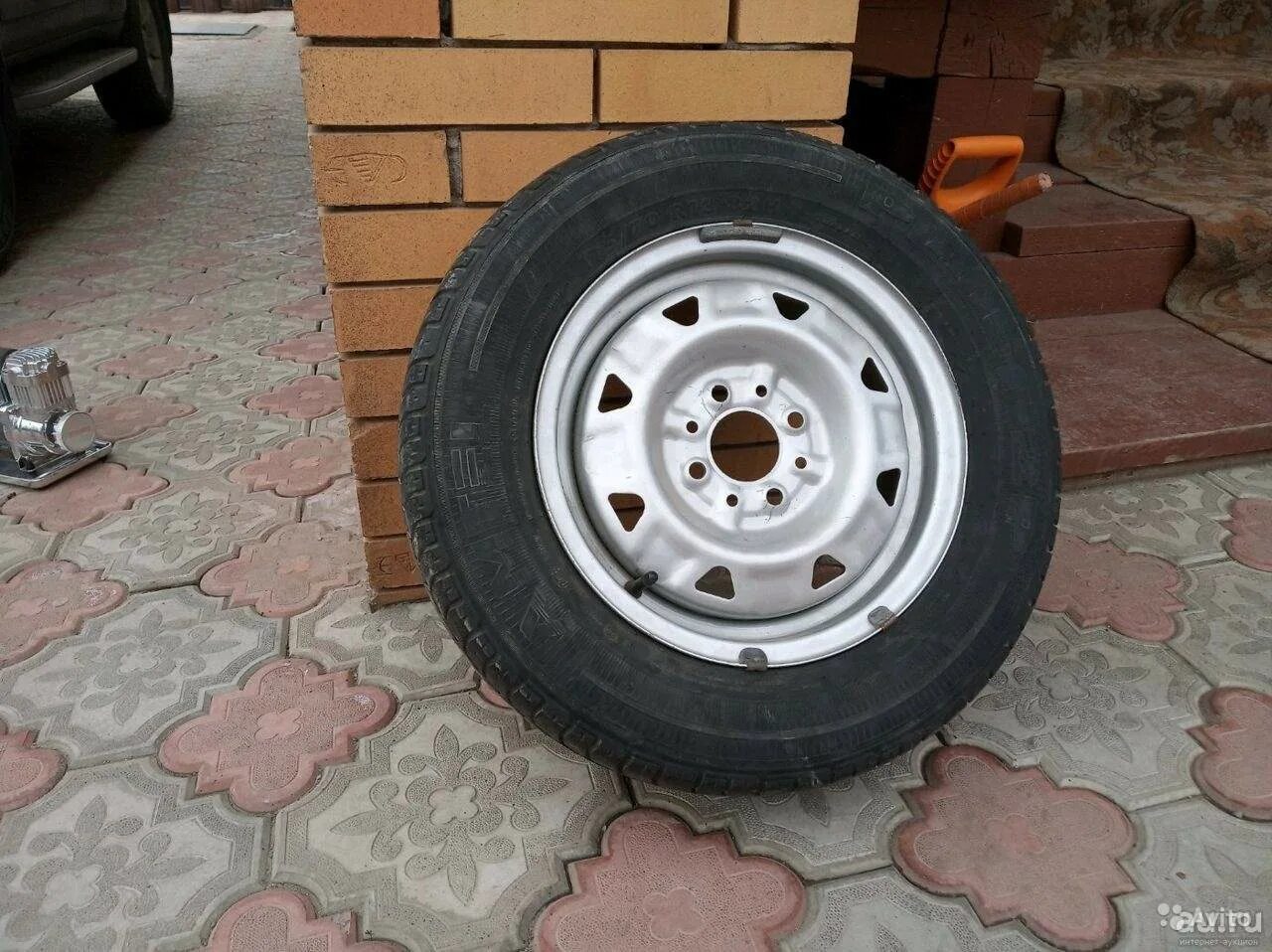 Шины для прицепов легковых автомобилей