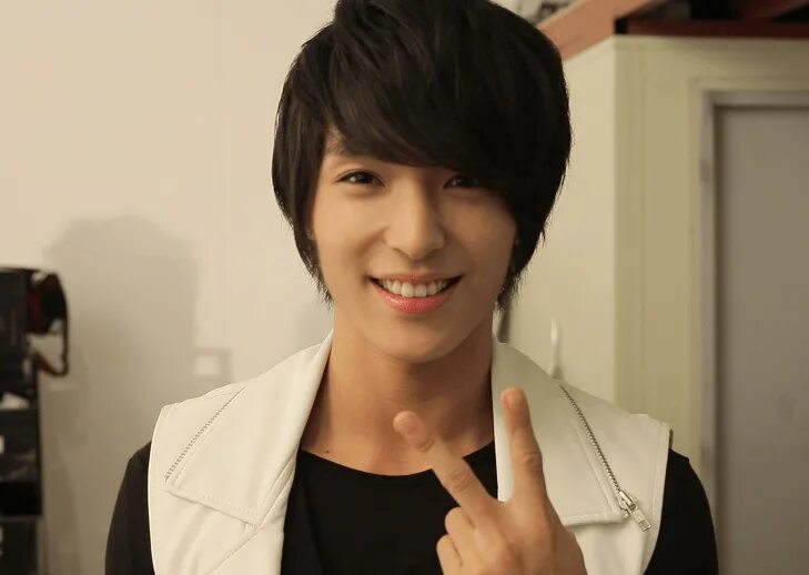 Ftisland джон хун. Джон хун актер. Чон джун хун. T. Ft island чхве чон хуна.