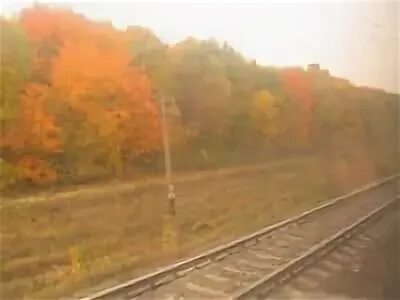 Москвича увидевшего липецк из окна поезда доставили. Вид из окна поезда осенью. вид из окна электрички осень. вид из поезда осенью. вид с окна поезда осенью.