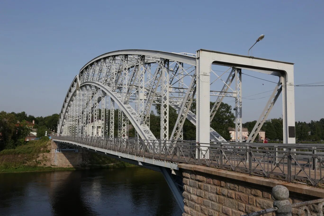 Город Боровичи Новгородской области. Население города Боровичи Новгородской области. Город Боровичи Новгородская область Казарсис. Боровичи мост. Боровичи новгородская область магазины