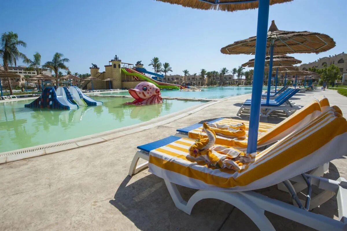 Royal lagoon aqua resort 5 отзывы. Royal lagoons resort aqua park. Royal lagoon resort aqua park 5 хургада. Royal lagoons aqua park resort & spa 5*. Хургада отель роял лагуна аквапарк 5.