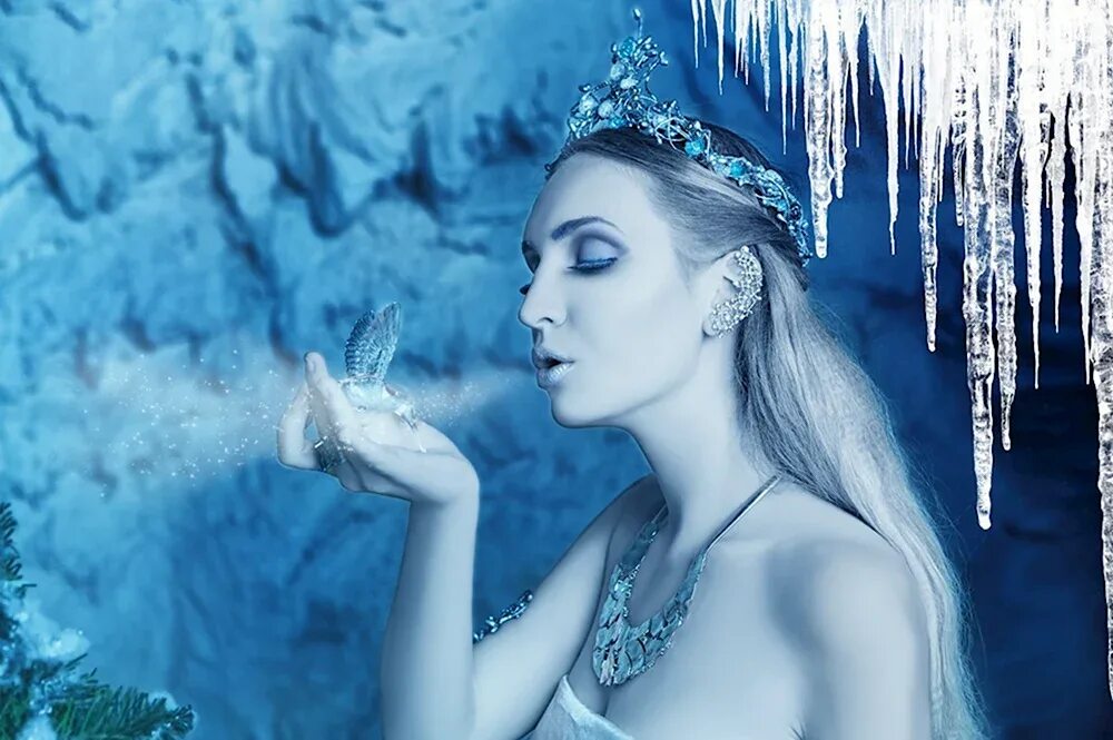 Пороет снежной королевы. Сказка холодная королева. Сказки. Буфф снежная королева. Снеңная королева.