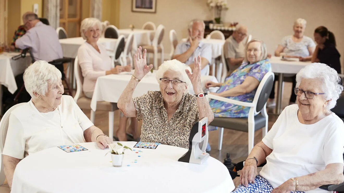 Living old age. Старости в Израиле.. Elderly assisted Living facility. Благородная старость. Старение общества в Норвегии.