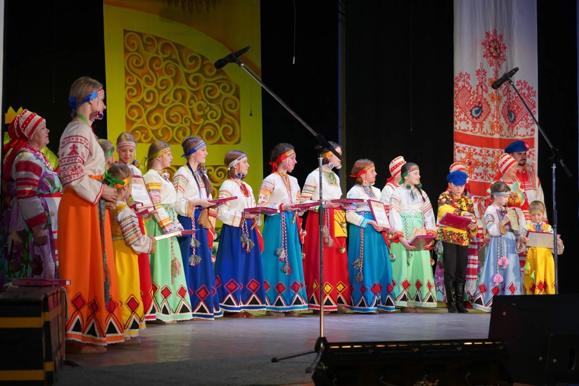 владимир захаров рок острова. песня про собаку захаров владимир.