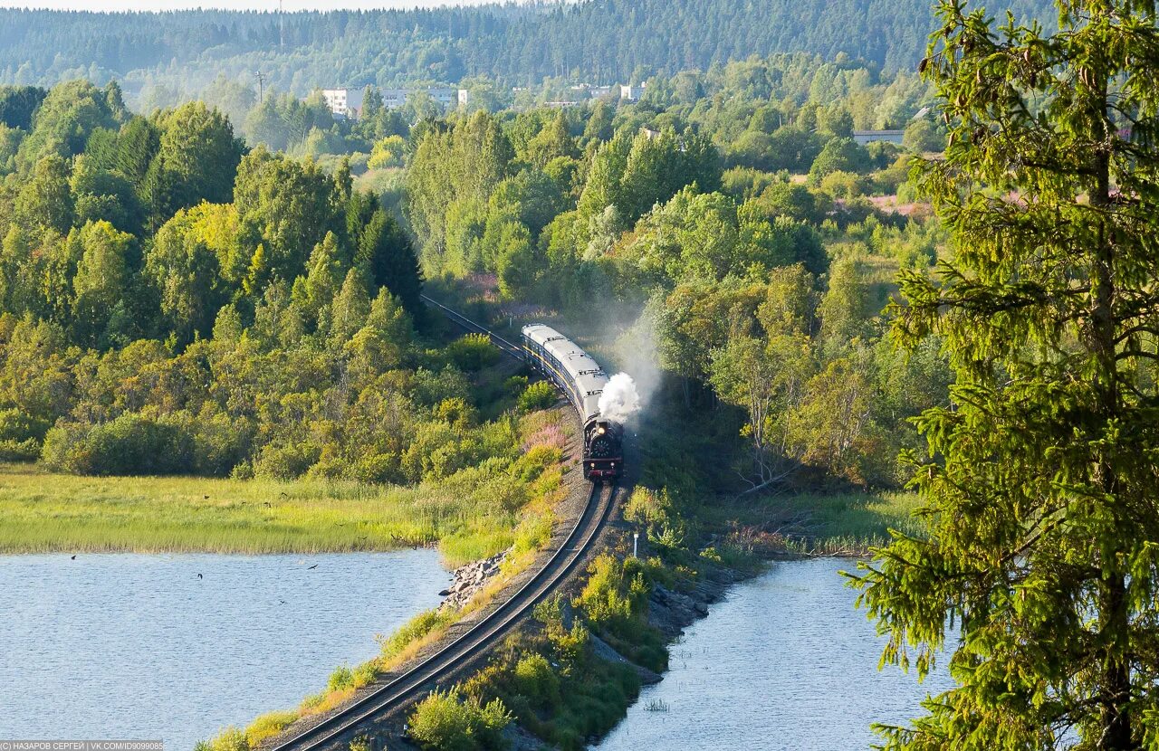 Сколько на поезде до карелии. Карелия Рускеальский экспресс. Паровоз Сортавала Рускеала. Поезд Сортавала Рускеала. Ретропоезд Рускеала Сортавала.