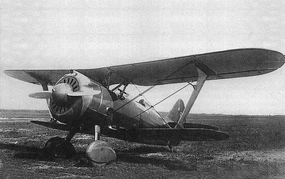 Истребитель биплан и-15. Истребитель биплан и-153 чайка. И-15 бис. Special hobby поликарпов и-15. И-153 чайка.