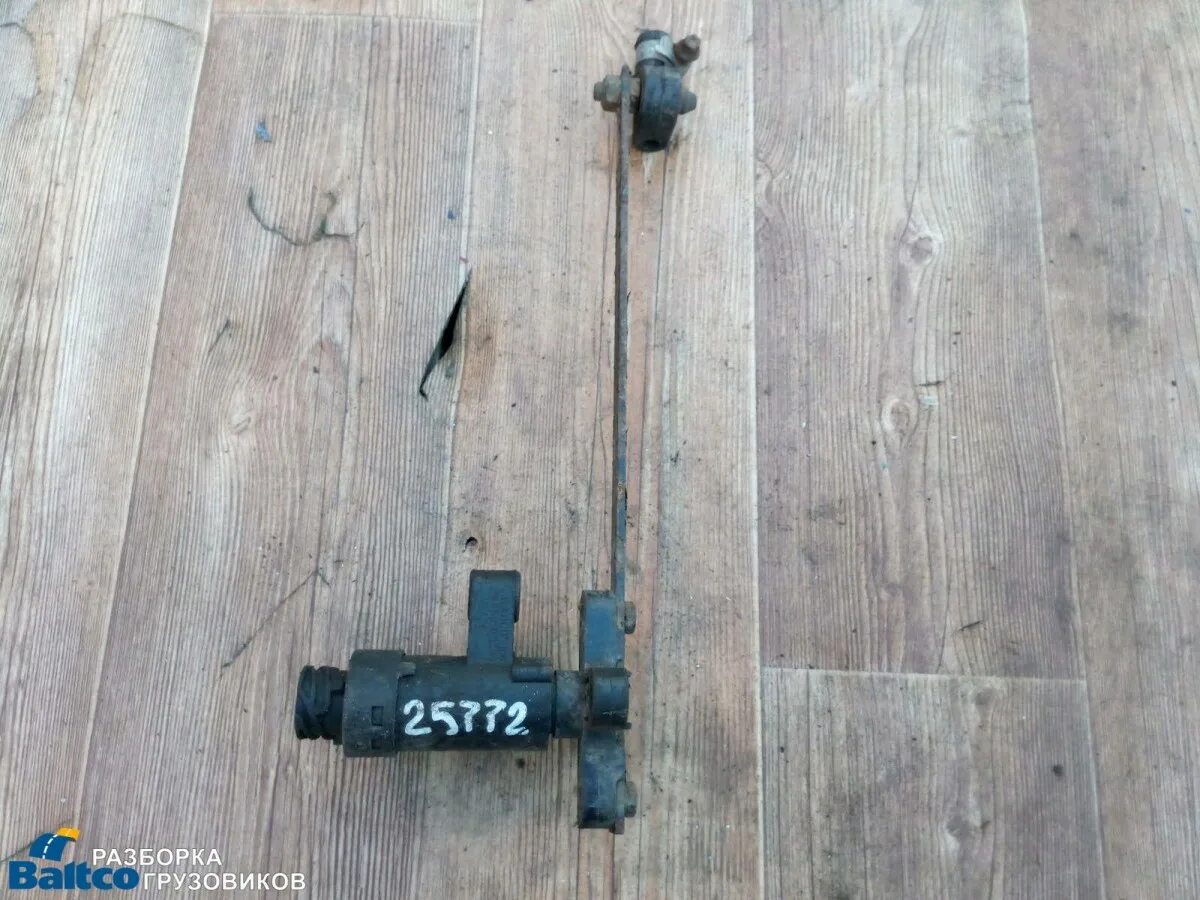 Датчик уровня пола ман тгх. Датчик уровня пола актрос. Кран уровня пола ман тга 4728800240. 180. Pro4120310.