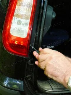 Как снять задний фонарь форд транзит