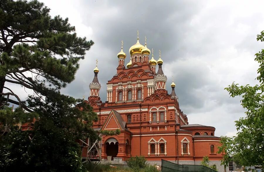 Топловский женский монастырь святой. Крым Свято Троицкий Параскевский монастырь. Топловский Троице-Параскевиевский монастырь. Храм Святой Параскевы в Крыму.