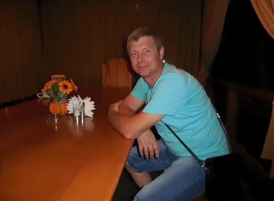 Евгений гуськов врач факел. Кирилл гуськов саратов. Гуськов друзья. Гуськов друзья. Алексей гуськов фильм классик.