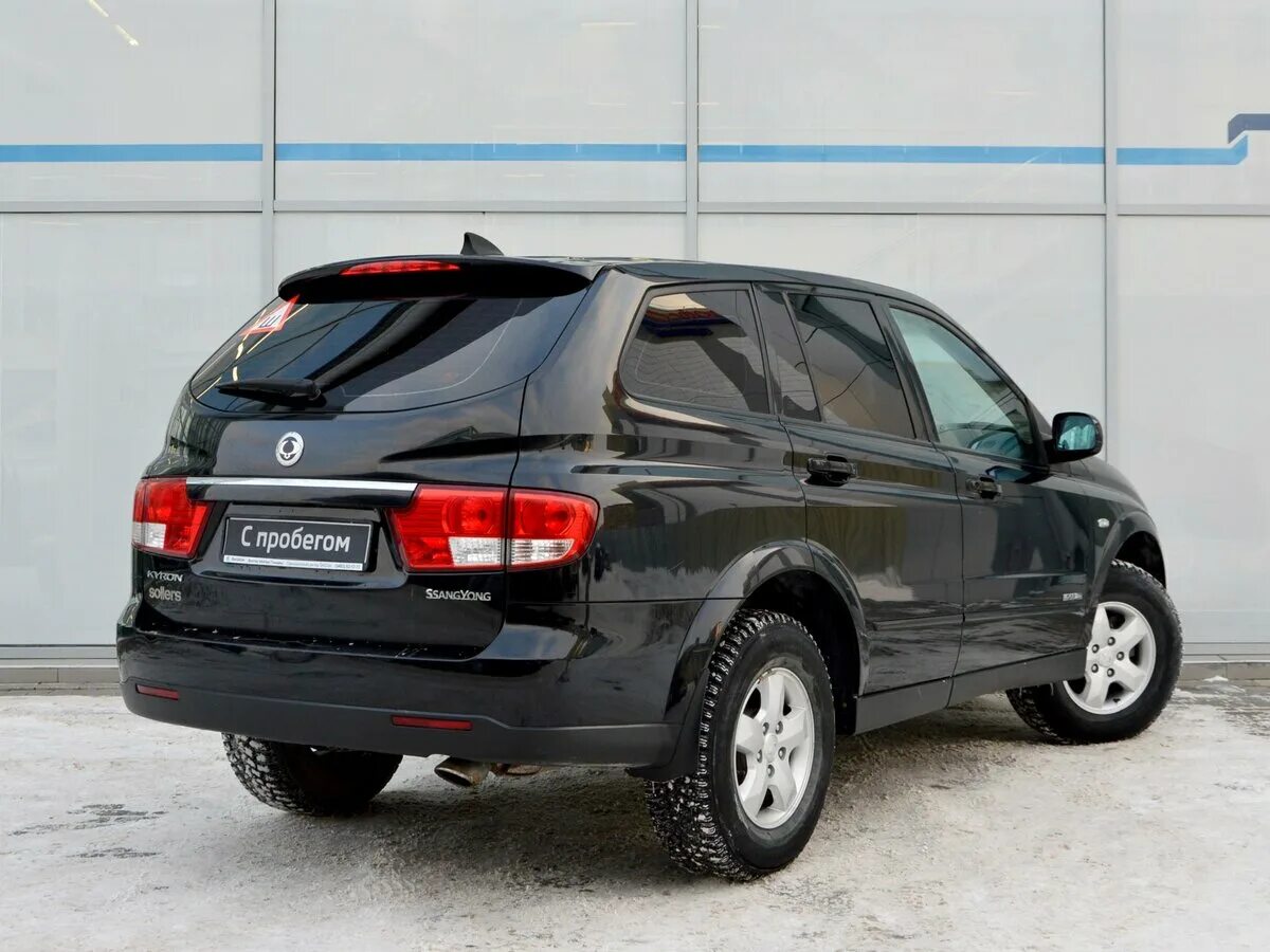 Купить саньенг красноярск. SSANGYONG Kyron 1. SSANGYONG Kyron 5-Speed. Саньенг Кайрон 2.0 дизель. SSANGYONG Kyron 2005.