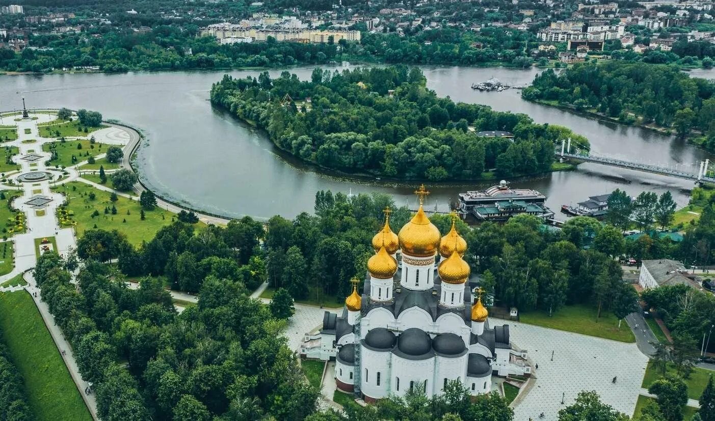 Река Которосль Ярославль. Река Волга и Которосль Ярославль. Бассейн реки Которосль Ярославль. Ярославская область Ярославль река Которосль.