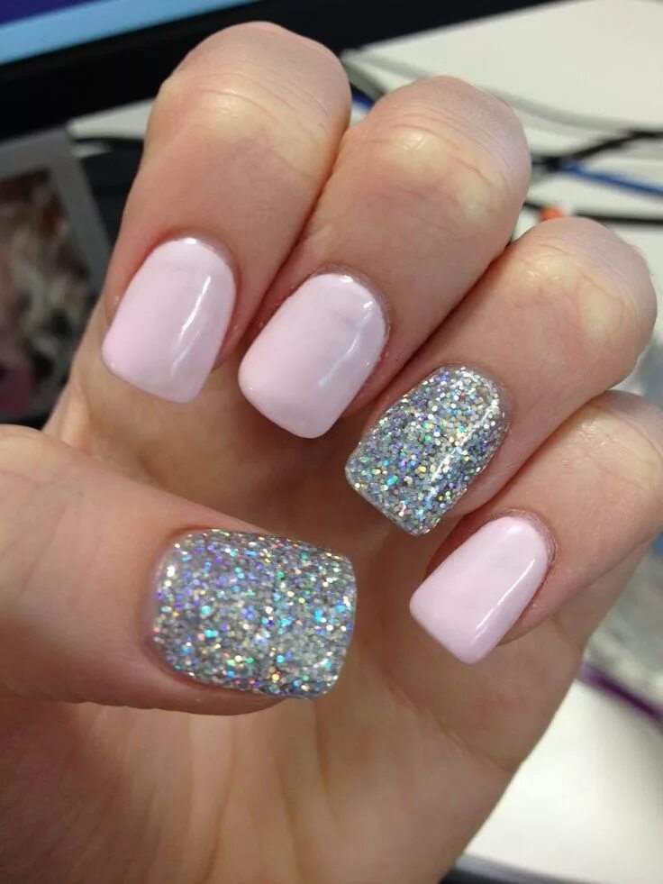 Gelish nails nude Uñas cortas, Manicura de uñas, Uñas de gel cortas