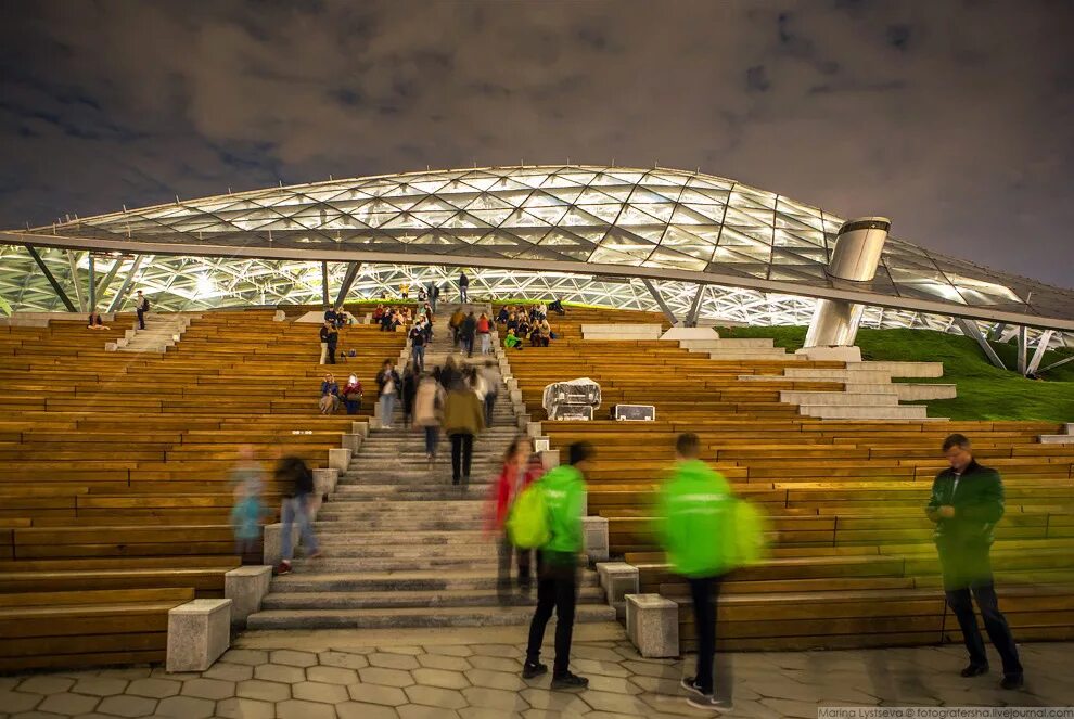 Парк зарядье территория. Московский парк зарядье. парк зарядье навес. парк зарядье 2025.