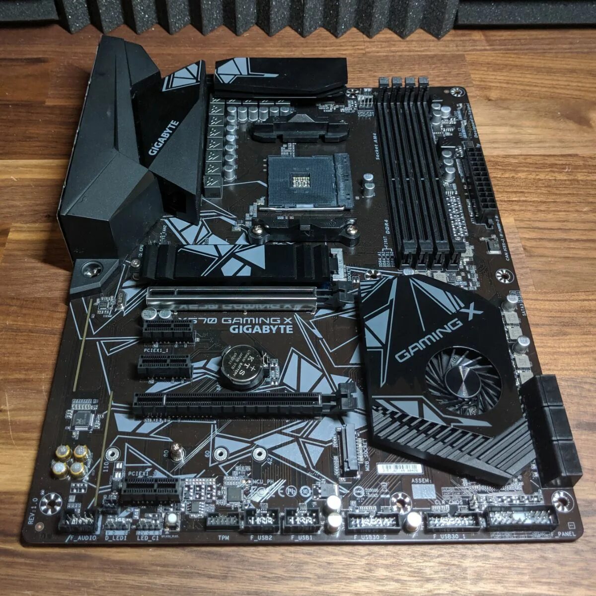 Gigabyte x570 gaming