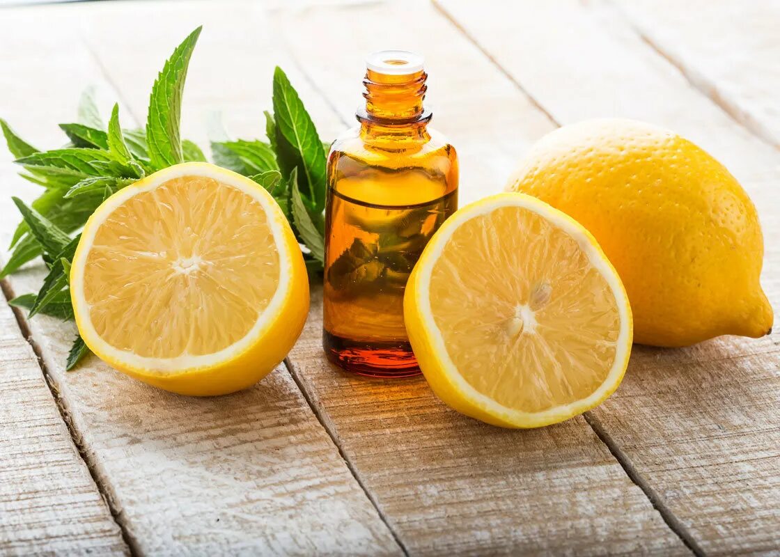 Лимон и растительное масло. Эфирное масло цитрус. Эфирное масло лимона. Лимоны маслом. Цитрусовые эфирные масла.