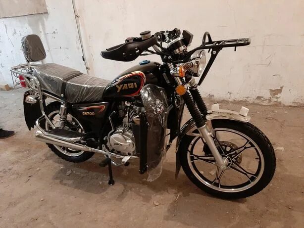 Shtorm vind мотоцикл 200 куюов. Мотоцикл яки 200 кубов. Мотоцикл gsx 200. Мотоцикл яки. Мотоцикл яки 200 кубов.