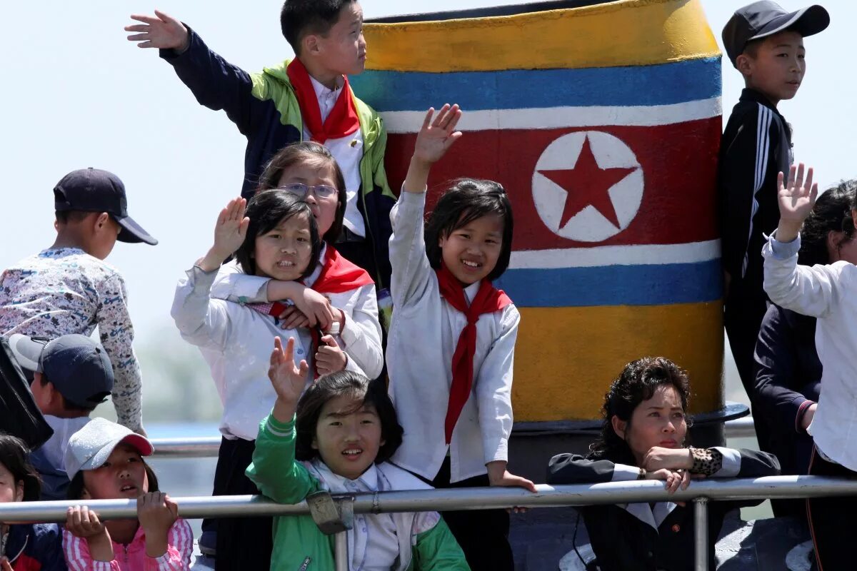 Северная Корея дети. Детские сады в КНДР. Жители Северной Кореи. Детские сады в Северной Корее. Почему корея закрыта