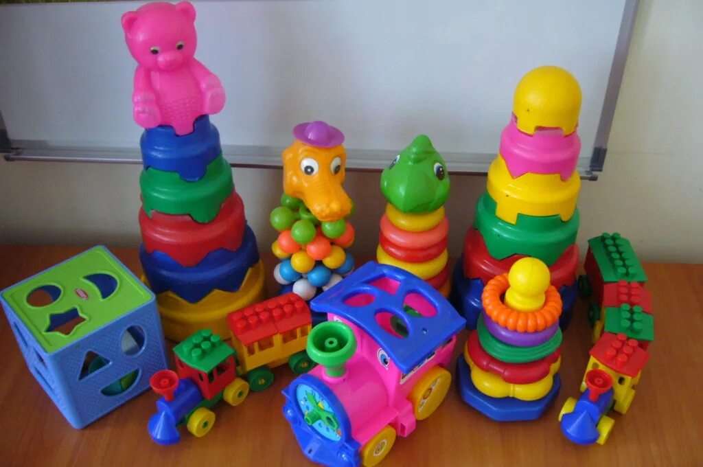 Игрушки для детского сада. Игрушки для детей раннего возраста. Игрушки для сенсорного развития. Игрушки для раннего возраста в детском саду. Детский садик игрушка