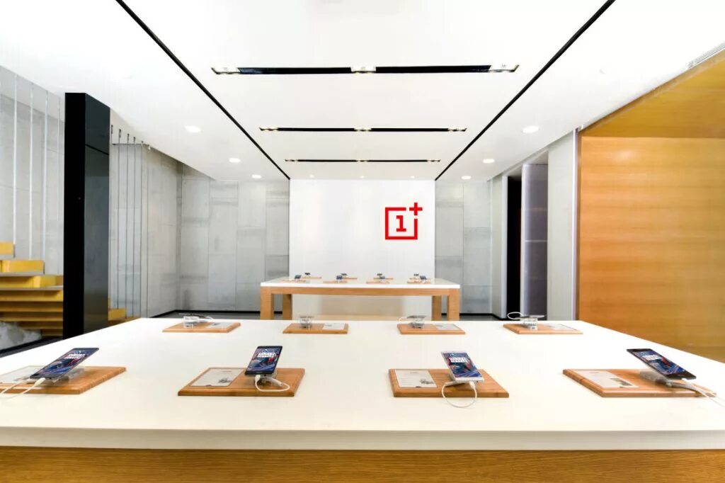 One plus магазин. One plus a3010. One plus магазин. One plus 5t. Oneplus 6 64 gb.