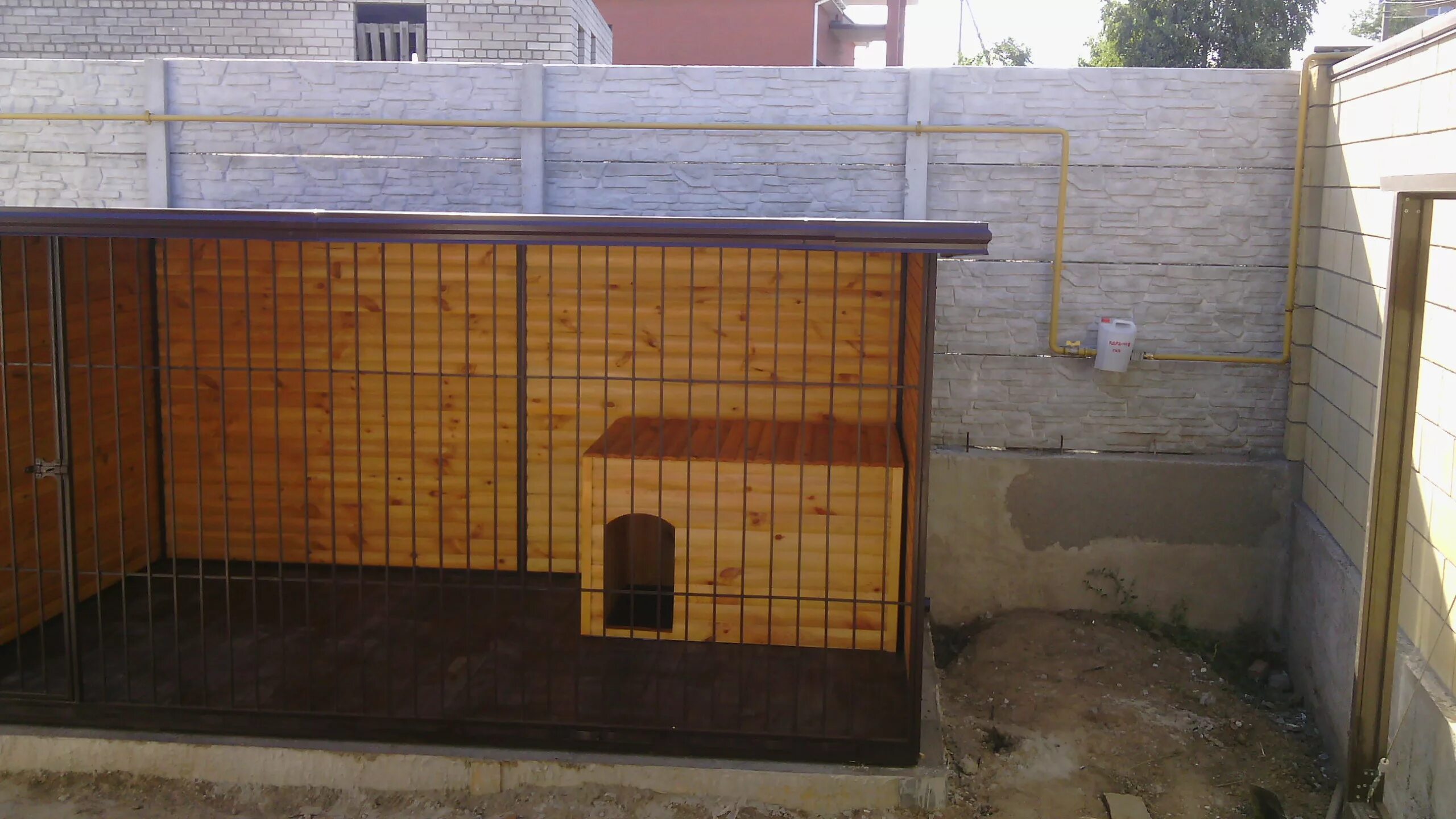 Вольер для собаки люкс. 5 метра. 5 м (из панелей) в москве. Вольер. Вольер для собак.