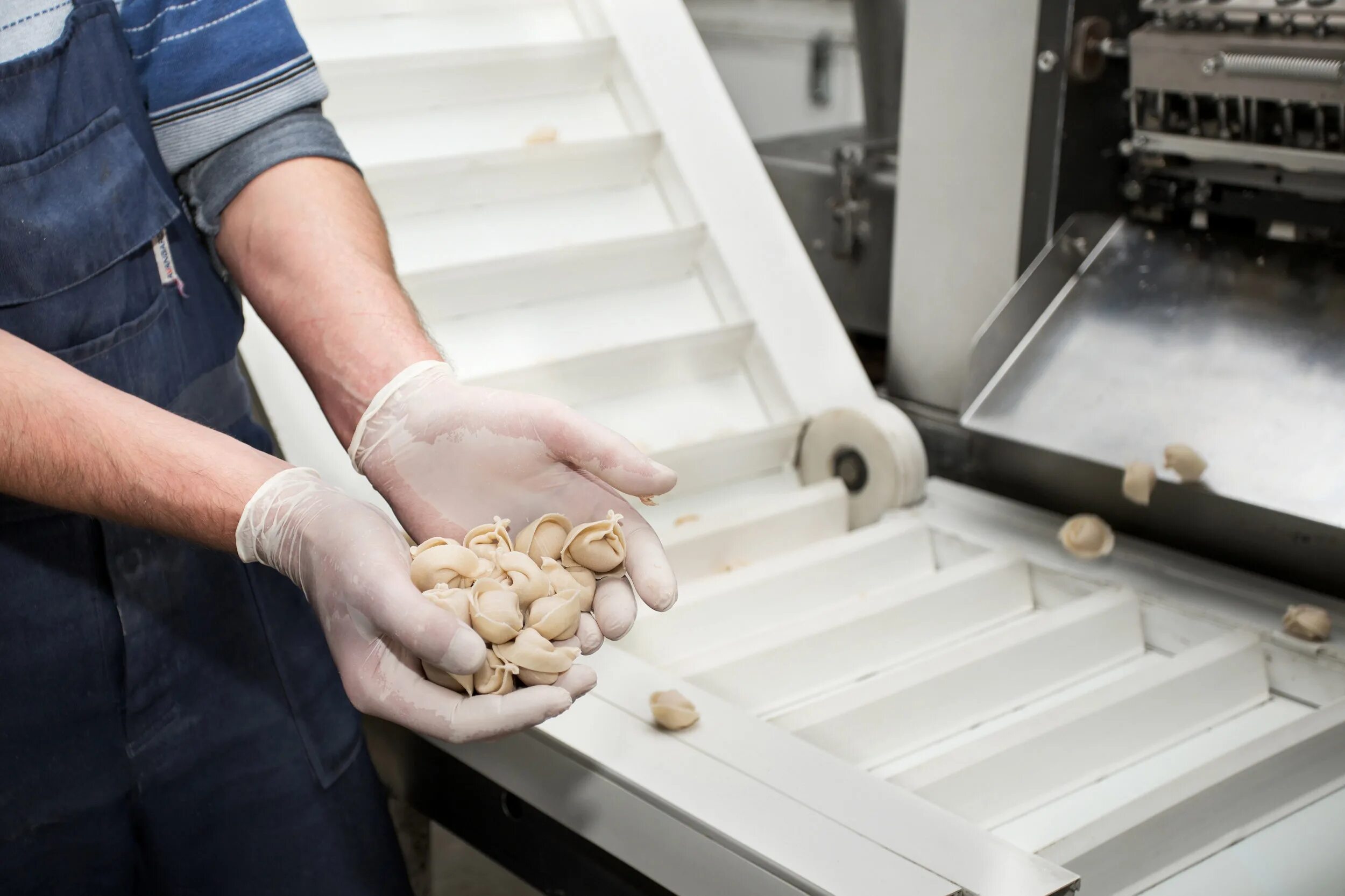 Сырье и полуфабрикаты. Сырье и полуфабрикаты. Полуфабрикатный цех. Сырье и полуфабрикаты. Сырье и полуфабрикаты.