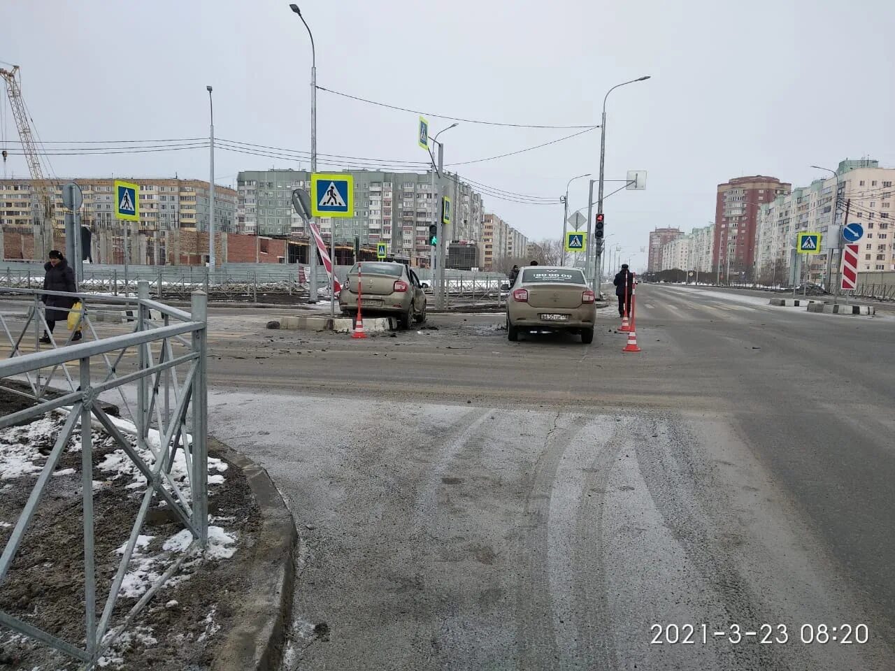 30 апреля омск. Авария на Масленникова в Омске. ДТП В Омске на улице 12 Северная на Вавилова 23.03.2023год.